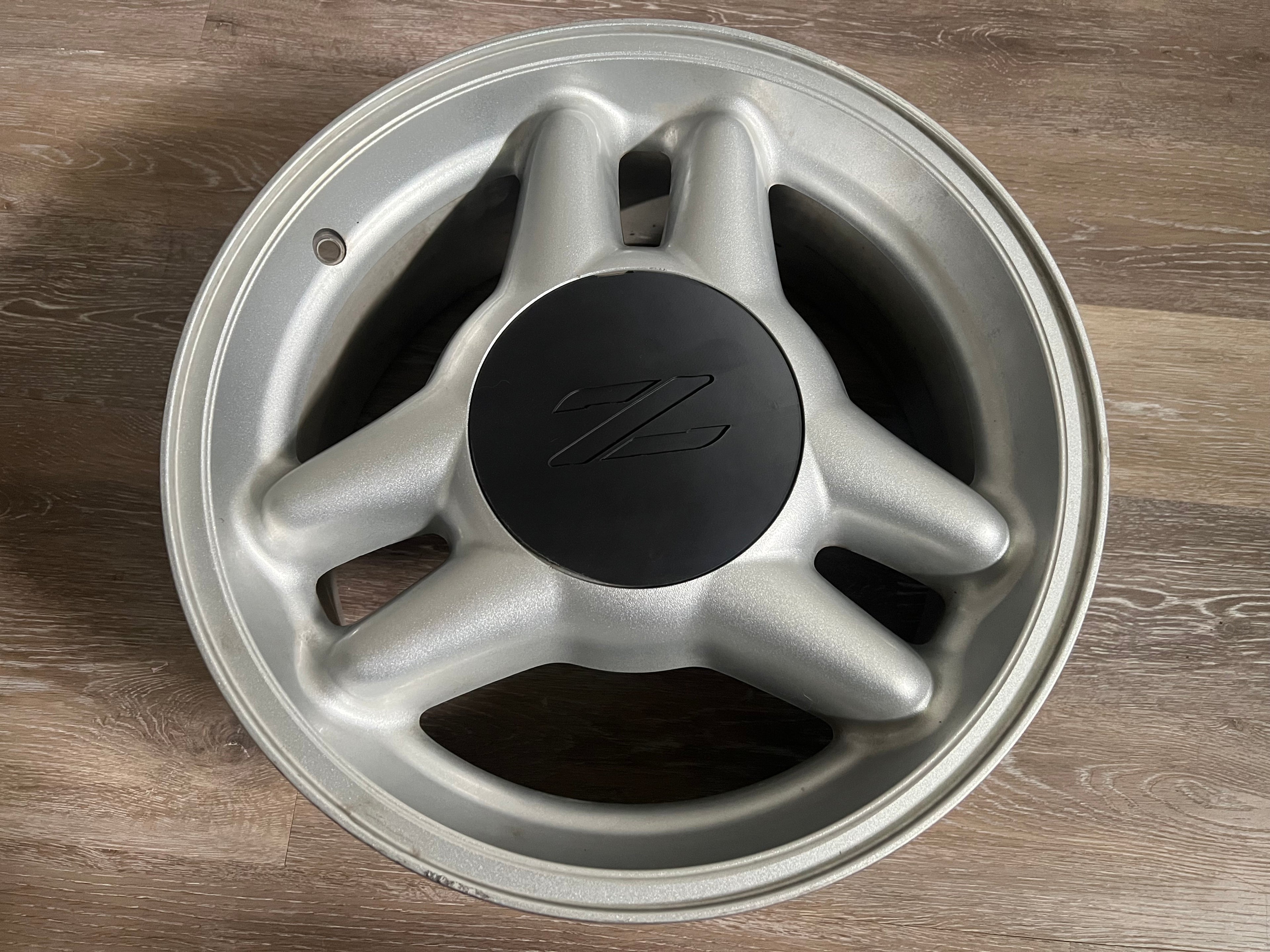 173mm Center Cap Set for SN95 Tri Bar Wheels